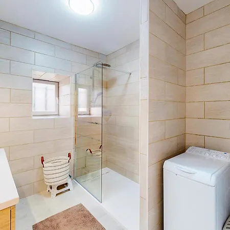 Ferienhaus Cozy In With Outdoor Swimming Pool Paunat