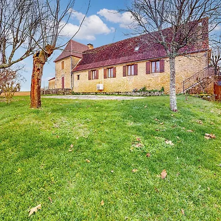 Cozy In With Outdoor Swimming Pool Ferienhaus